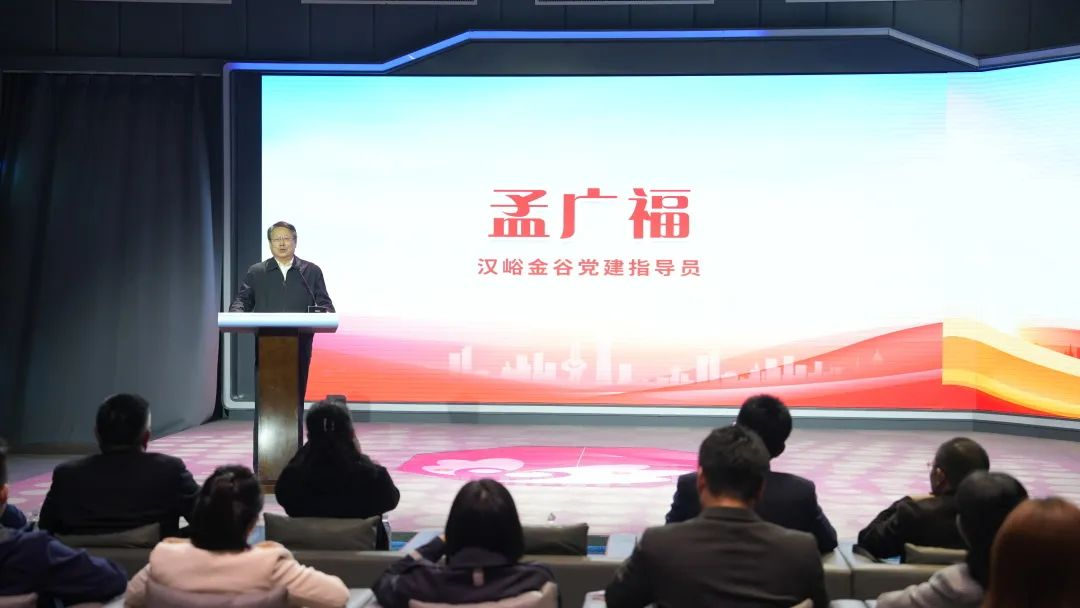 服務(wù)提升行動(dòng)?致敬勞動(dòng)者